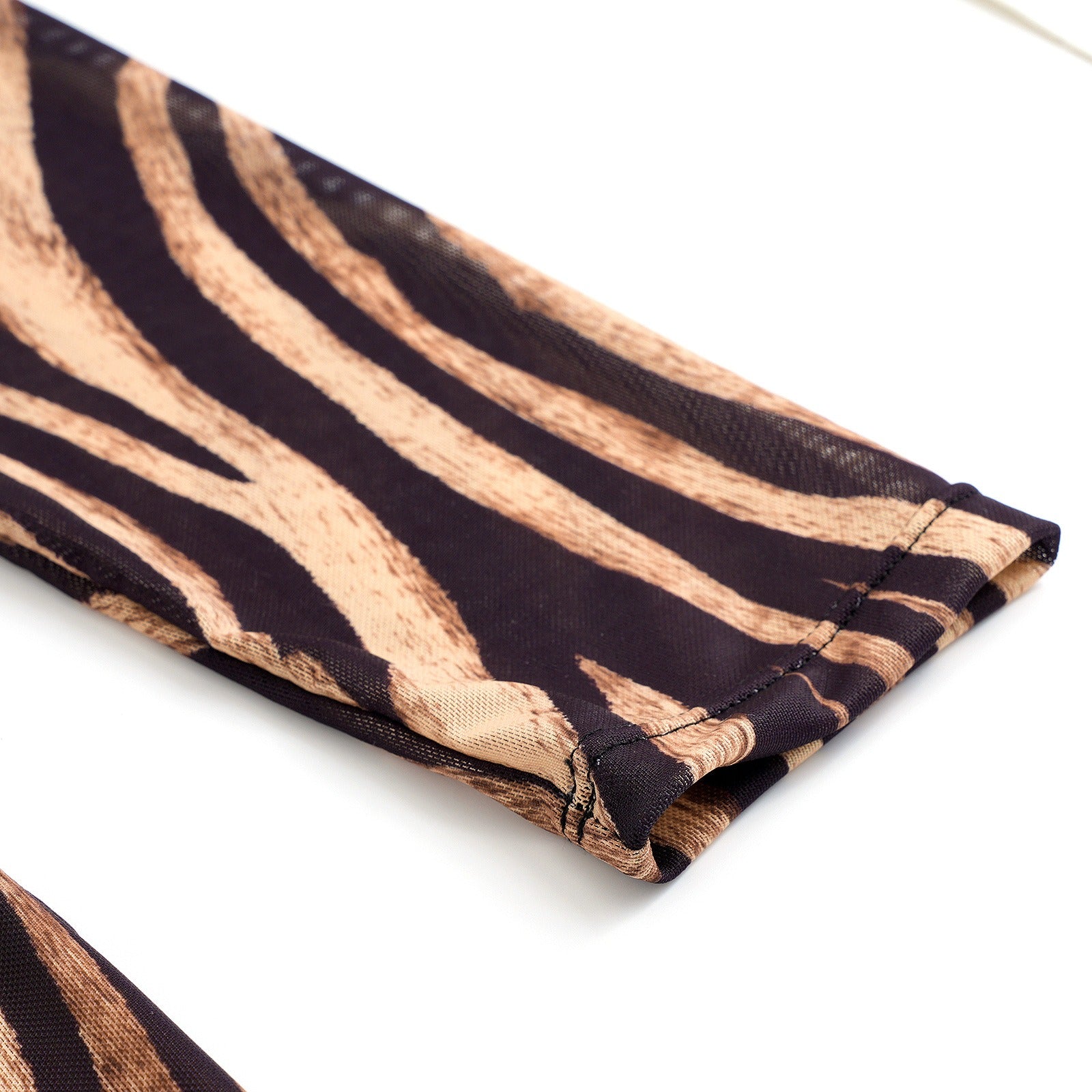 Leopard Print Two Pieces Women Long Sleeve UPF50+ Rash Guard Swimsuit